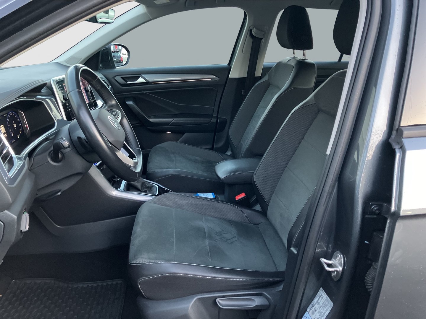 VW T-Roc Style TSI DSG | Bild 9 von 26