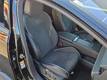 VW ID.7 Tourer Pro S 210 kW Business-86 kWh in Grenadillschwarz Metallic