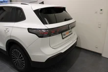 VW Tiguan Life eTSI DSG in PURE WHITE