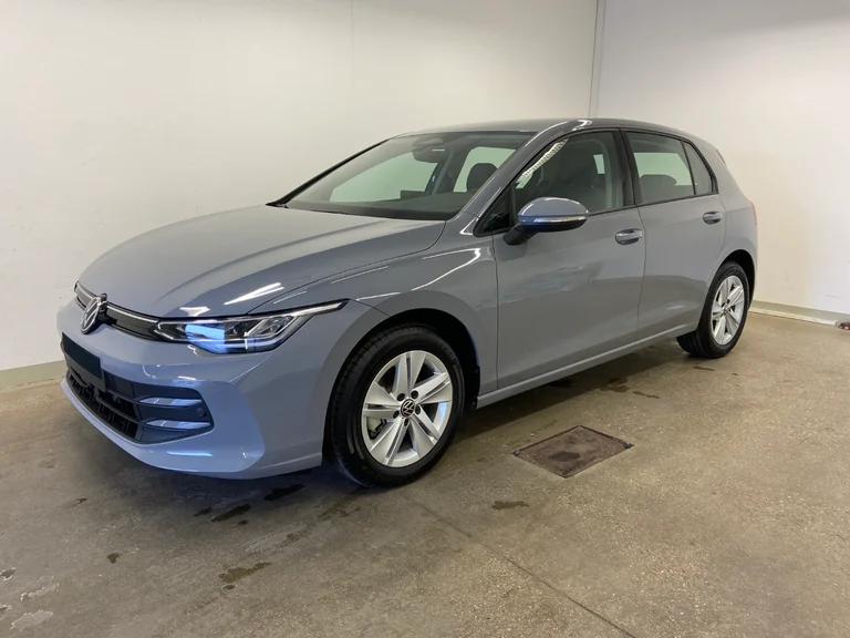 VW Golf Life TSI