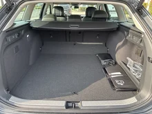VW Passat Variant Business eHybrid 150kW in Diabasgrau Metallic