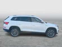 Škoda Kodiaq 4x4 SCOUT TDI DSG in Moon-Weiß Metallic