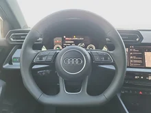 Audi A3 Sportback 30 TFSI in Brillantschwarz