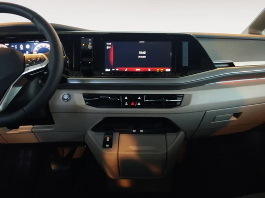 Bild eines VW Multivan Edition ÜH eHybrid 180 kW 4M