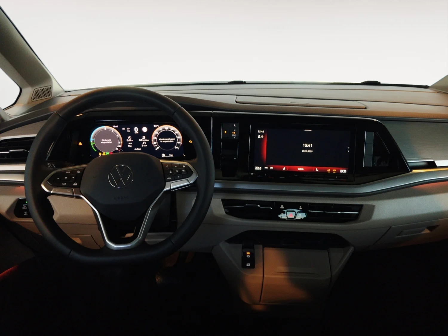 Bild eines VW Multivan Edition ÜH eHybrid 180 kW 4M