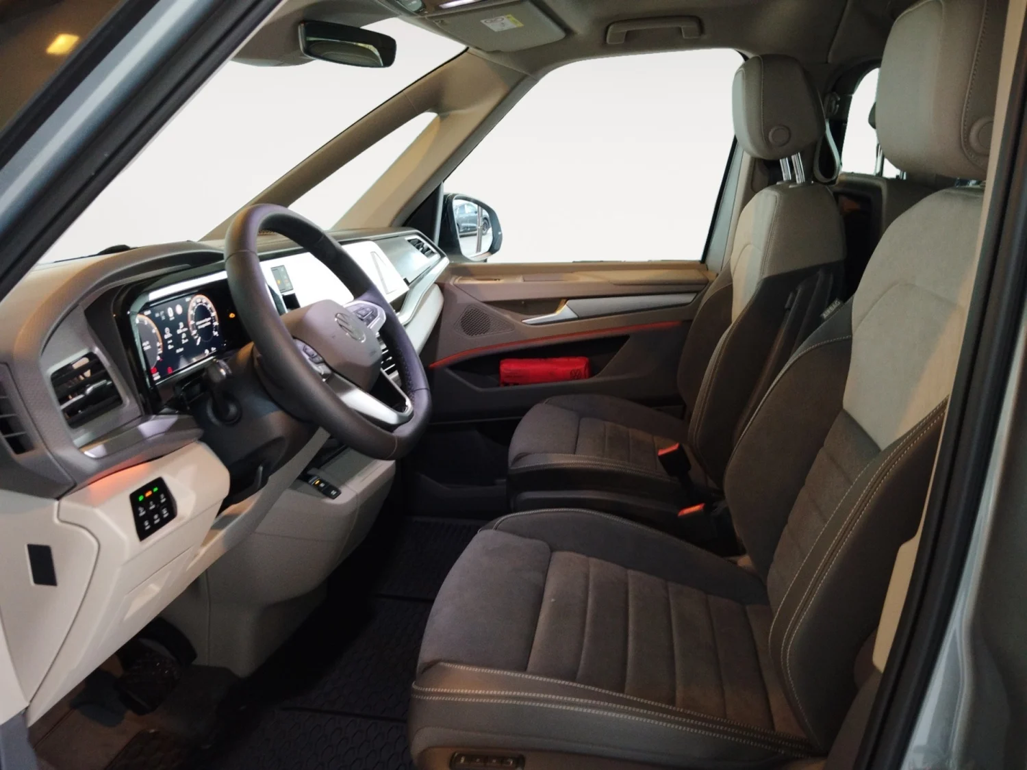 Bild eines VW Multivan Edition ÜH eHybrid 180 kW 4M