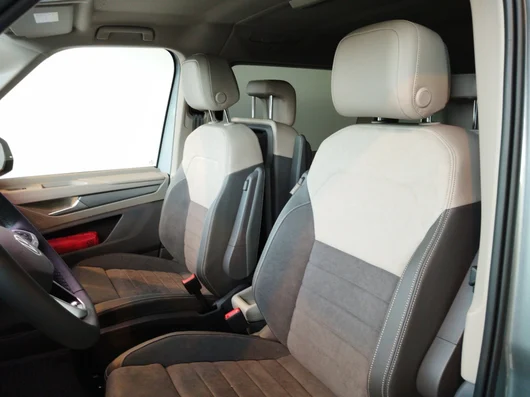 Bild eines VW Multivan Edition ÜH eHybrid 180 kW 4M