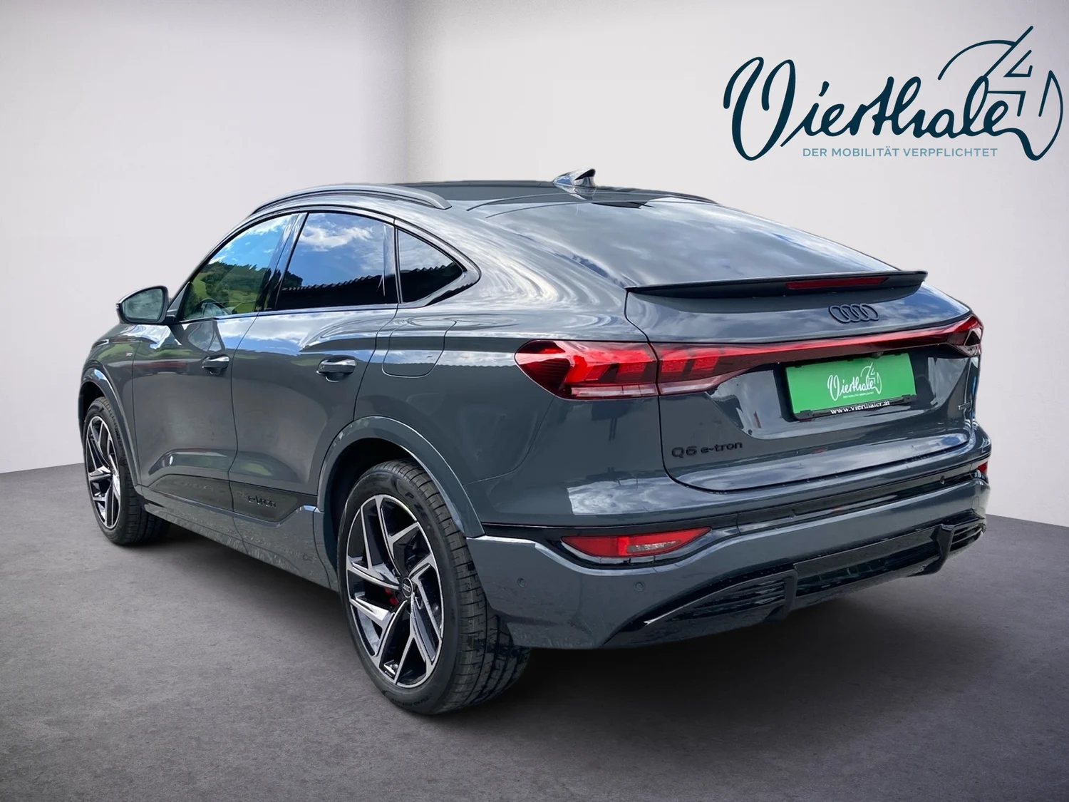 Bild eines Audi Q6 Sportback e-tron quattro