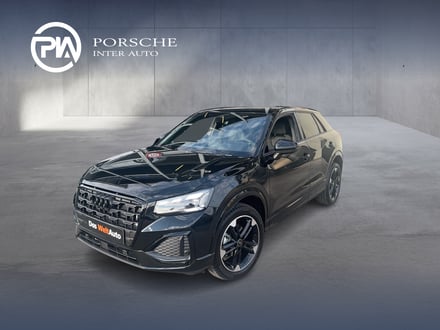 Audi Q2 35 TFSI admired