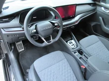 Škoda Octavia Combi Sportline TDI DSG in Black-Magic Perleffekt