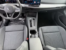 VW Golf Rabbit mHEV TSI DSG in Grenadillschwarz Metallic