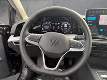 VW Golf Rabbit mHEV TSI DSG in Grenadillschwarz Metallic