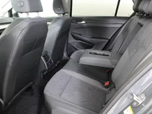 VW Golf Rabbit mHEV DSG in Delfingrau Metallic
