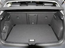 VW Golf Rabbit mHEV DSG in Delfingrau Metallic