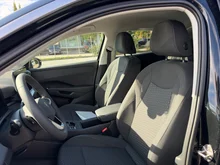 VW T-Roc Life eTSI DSG in Grenadillschwarz Metallic