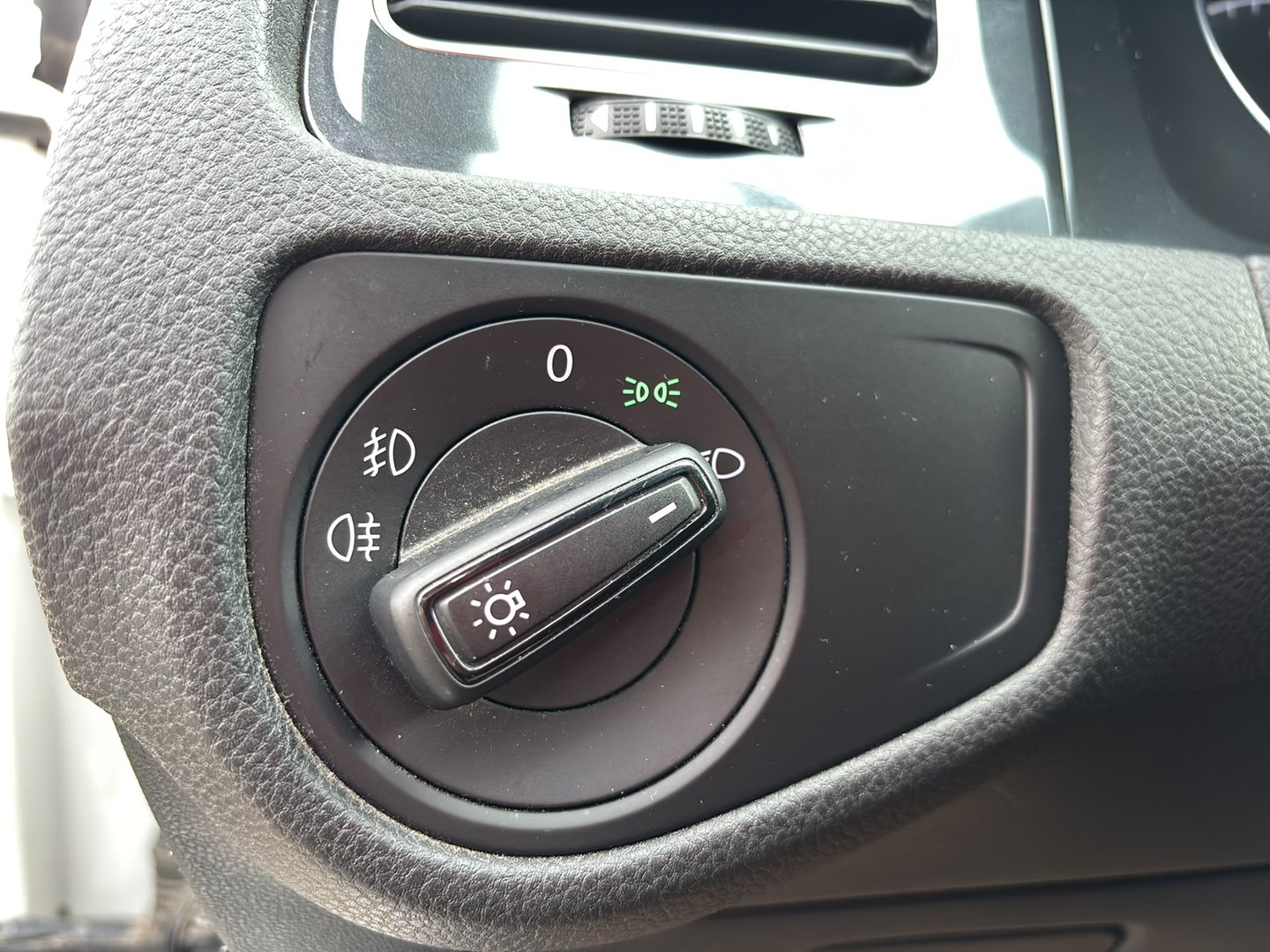 VW Golf Variant TDI SCR | Bild 11 von 25