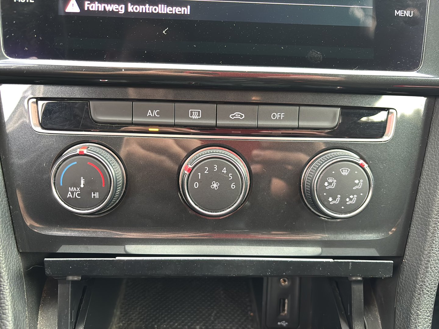 VW Golf Variant TDI SCR | Bild 21 von 25