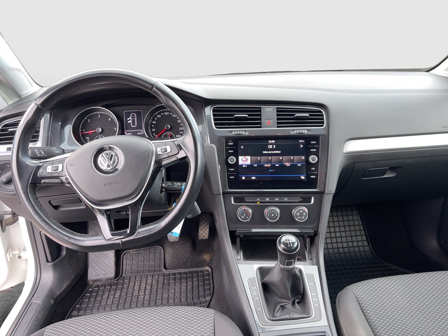 VW Golf Variant TDI SCR | Bild 13 von 25
