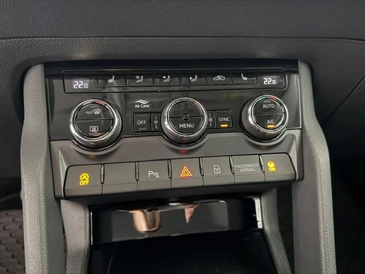 Bild eines Škoda Karoq Selection TSI