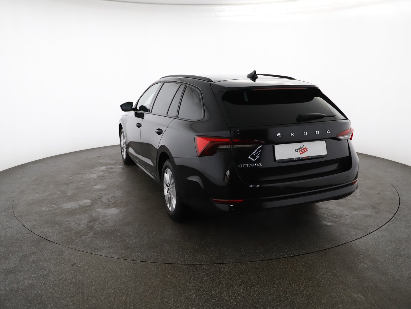 Škoda OCTAVIA Combi Ambition TDI DSG | Bild 2 von 23
