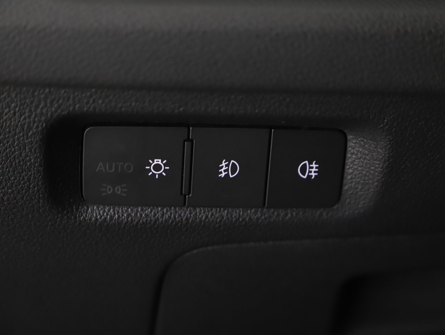 Škoda OCTAVIA Combi Ambition TDI DSG | Bild 15 von 23