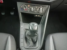 VW Taigo 4Me TSI in Deep Black Perleffekt