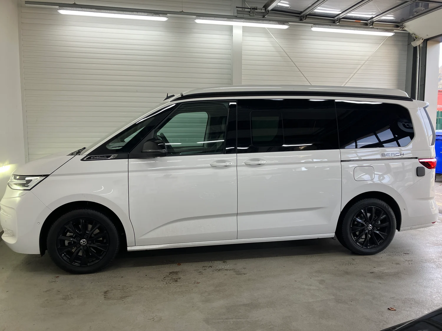 Bild eines VW California Beach eHybrid 180 kW 4M