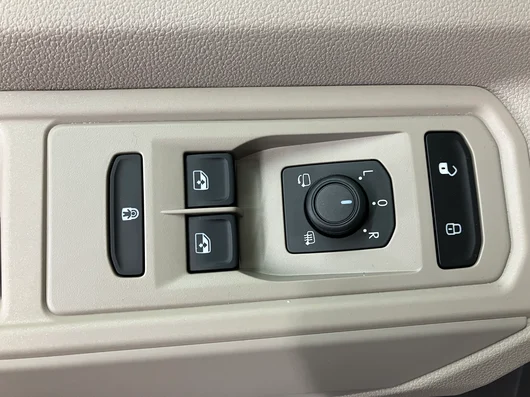 Bild eines VW California Beach eHybrid 180 kW 4M