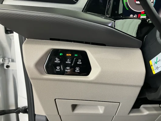 Bild eines VW California Beach eHybrid 180 kW 4M