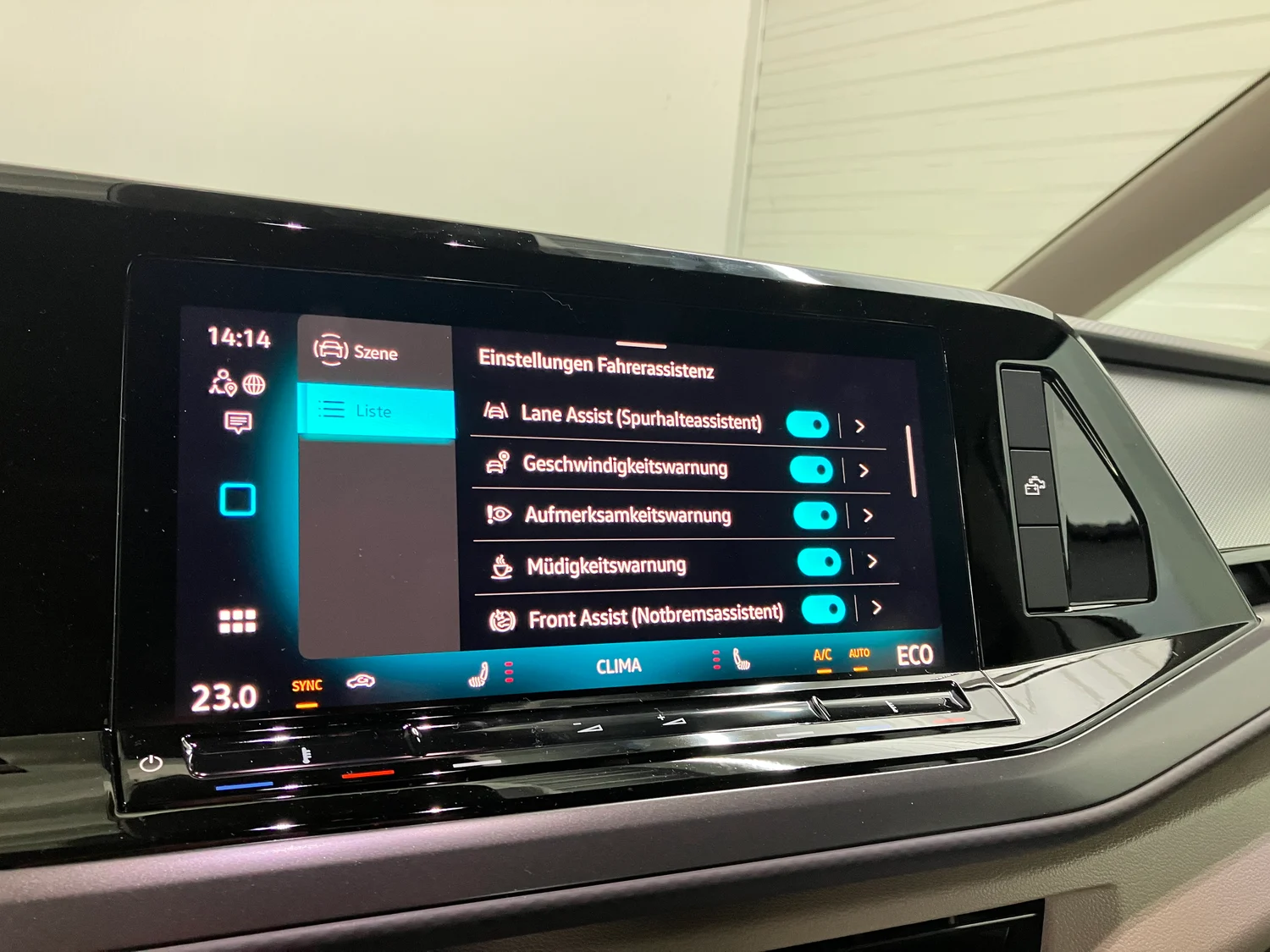 Bild eines VW California Beach eHybrid 180 kW 4M