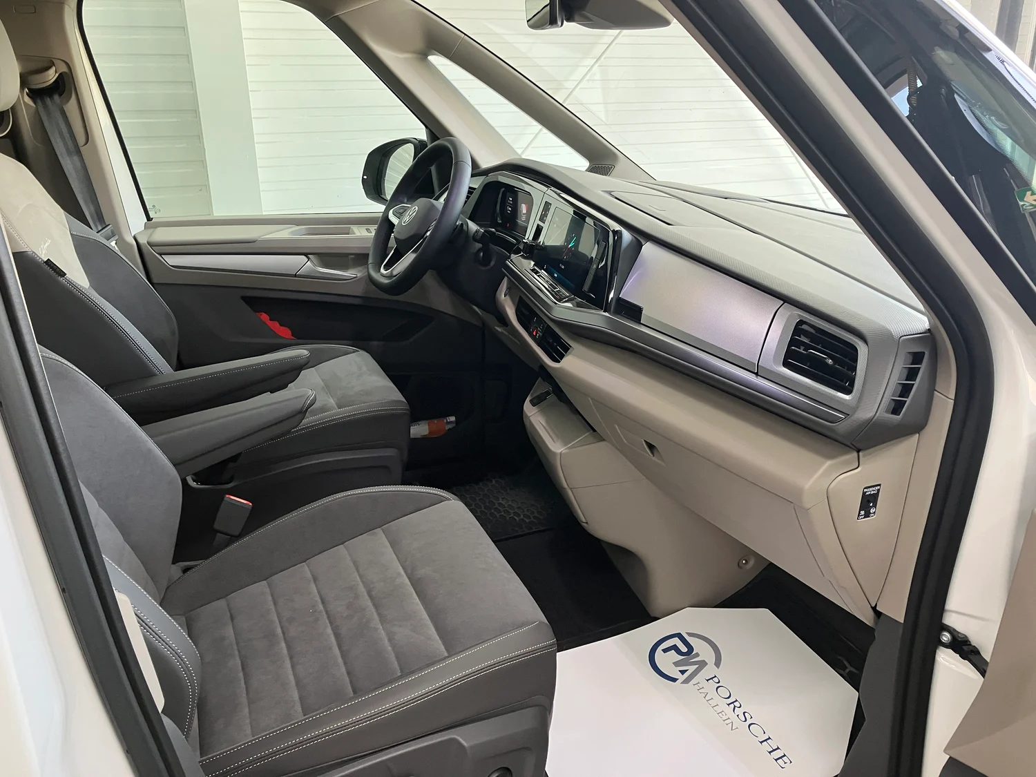 Bild eines VW California Beach eHybrid 180 kW 4M