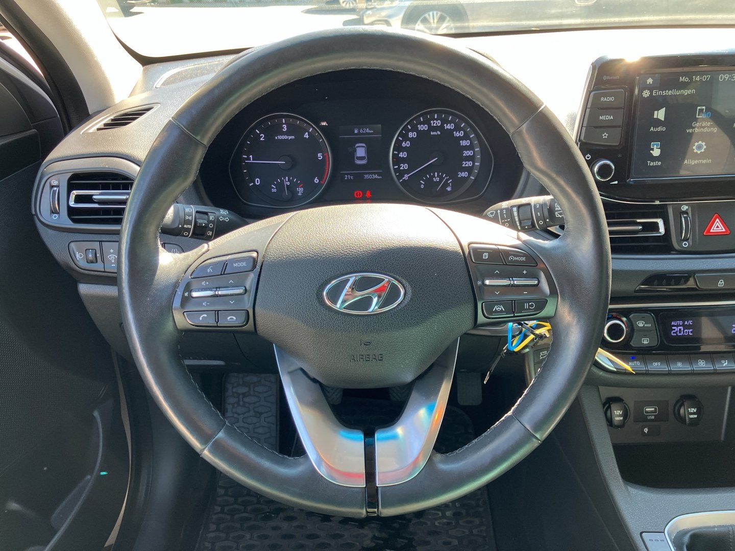Hyundai i30 CW 1,6 CRDi Trend Line | Bild 6 von 15