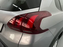 Peugeot 2008 Active in grau metallic