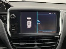Peugeot 2008 Active in grau metallic