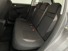 Peugeot 2008 Active in grau metallic