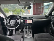 Škoda Superb Combi 4x4 SCOUT TDI DSG in Lava-Blau Metallic