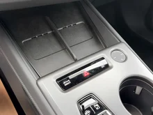 Audi Q4 e-tron performance in Gletscherweiss metallic