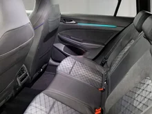VW Golf Variant Sport mHeV DSG in Delfingrau Metallic