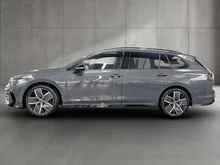 VW Golf Variant Sport mHeV DSG in Delfingrau Metallic