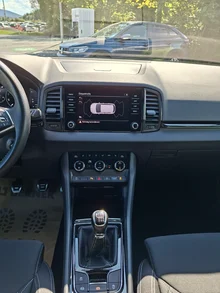 Škoda Karoq Sportline TDI SCR in Graphit-Grau Metallic
