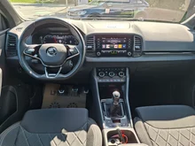 Škoda Karoq Sportline TDI SCR in Graphit-Grau Metallic