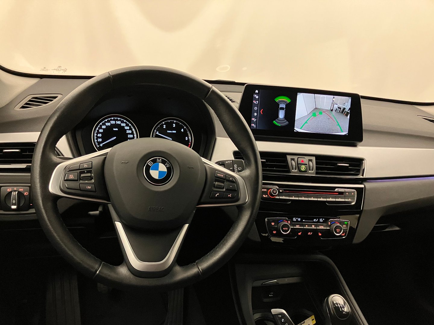 BMW X1 sDrive16d | Bild 13 von 30