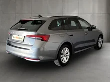 Škoda Octavia Combi Selection TDI DSG in Graphit-Grau Metallic