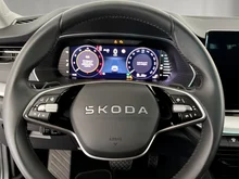 Škoda Octavia Combi Selection TDI DSG in Graphit-Grau Metallic