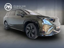Škoda Peaq Sportline 90x in Olibo-Grün Metallic