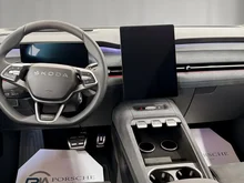 Škoda Peaq Sportline 90x in Olibo-Grün Metallic