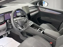 Škoda Peaq Sportline 90x in Olibo-Grün Metallic