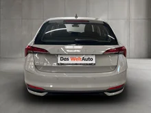 Škoda Scala Essence TSI in Stahl-Grau