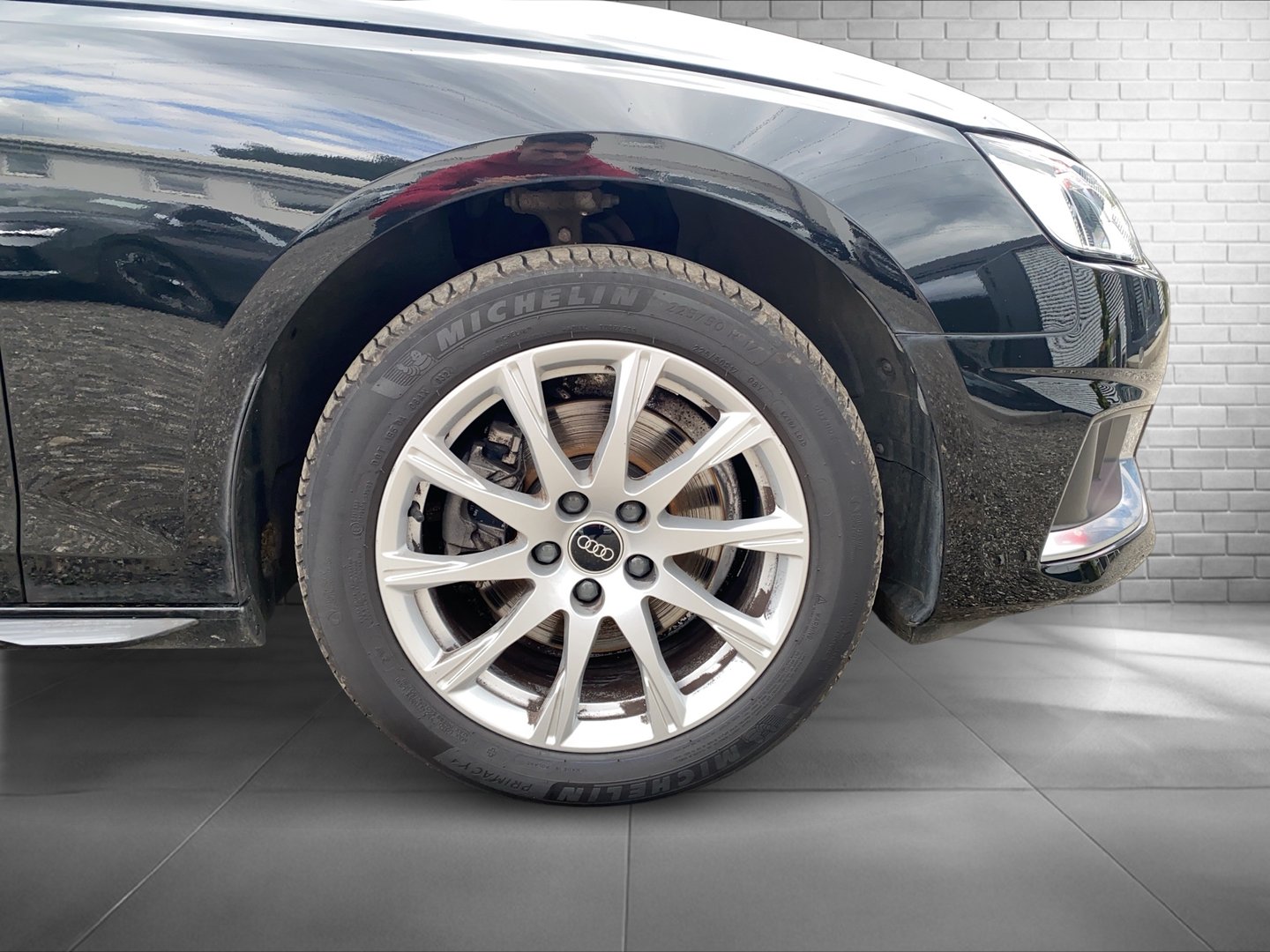 Audi A4 Avant 30 TDI advanced | Bild 6 von 23