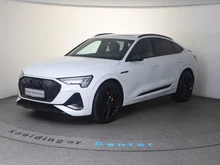 Audi e-tron Sportback 55 quattro S line in GLETSCHERWEISS METALLIC